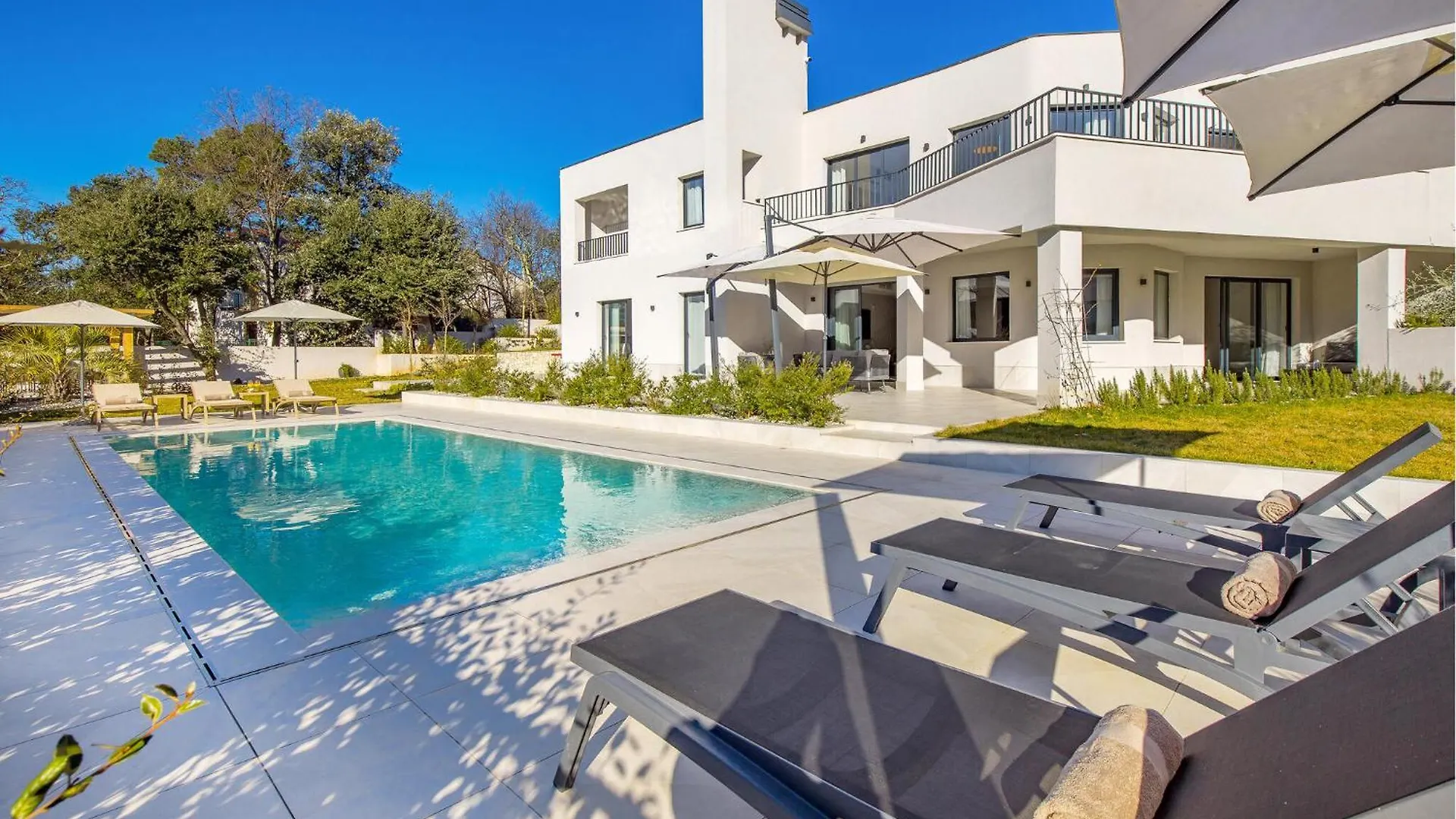 Awesome Home In Malinska With Kitchen 0*,  Croácia